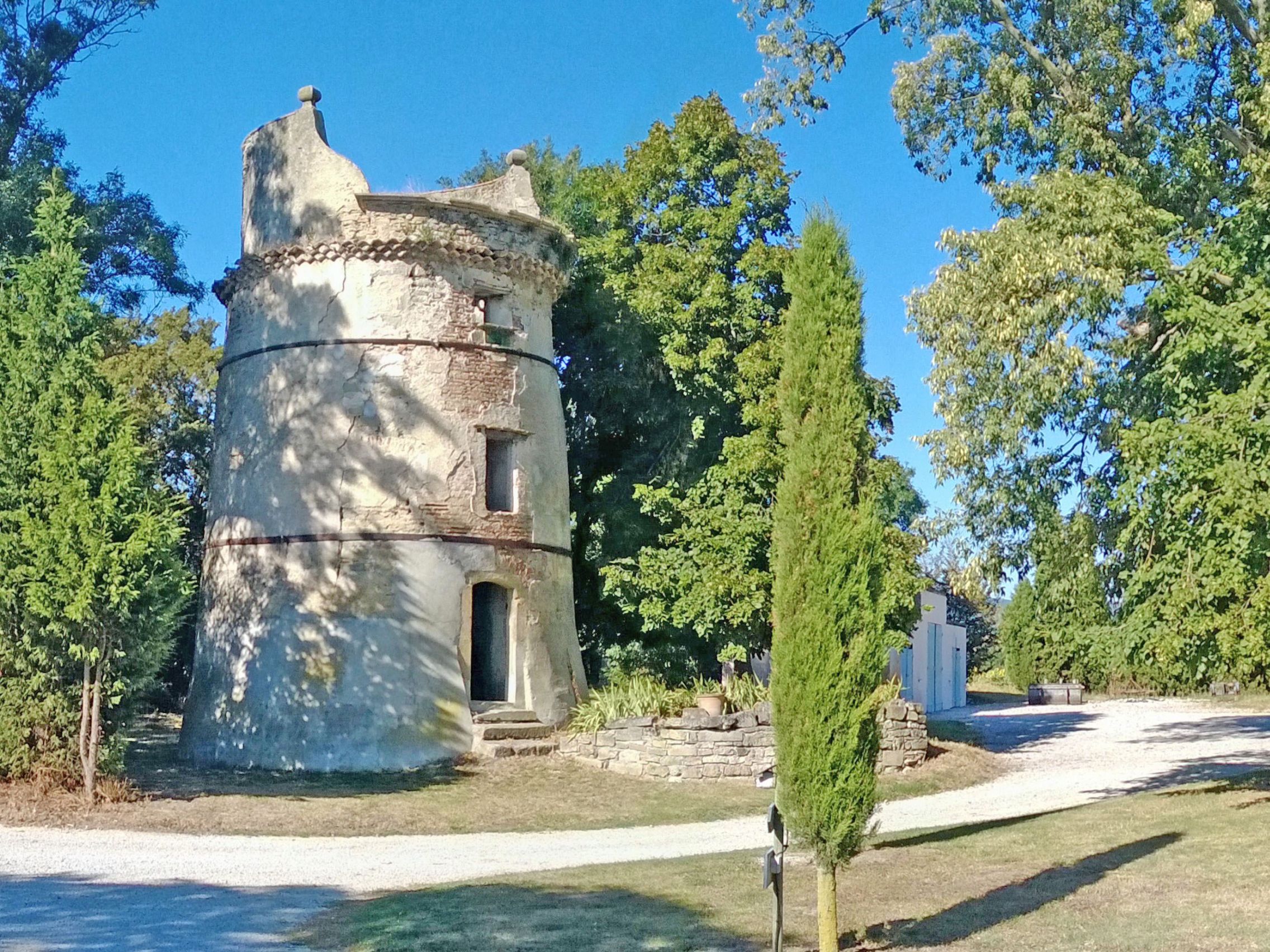 Saint-Jean-des-Plats Séjournez dans un château familial du XVIIIème siècle rien que pour vous